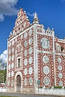 Mexican Culture Gallery: Santo Domingo de Guzman Church and Convent, built in 1646, Uayma, Yucatan, Mexico