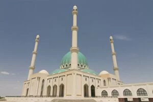 Images Dated 3rd August 2009: Saparmurat Haji Mosque, Geok Tepe, Turkmenistan, Central Asia, Asia