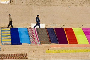 Images Dated 20th February 2009: Saris drying on the ghats of Varanasi, Uttar Pradesh, India, Asia