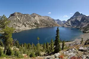 Images Dated 20th September 2009: Sawtooth Lake, Sawtooth Mountains, Sawtooth Wilderness, Sawtooth National Recreation Area