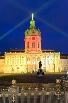 Images Dated 15th December 2009: Schloss Charlottenburg (Charlottenburg Castle), illuminated at night, Charlottenburg