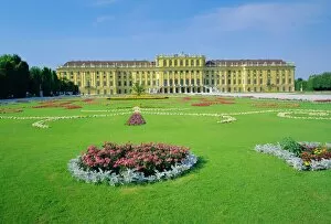 Images Dated 26th July 2008: Schonbrunn Palace, Vienna, Austria