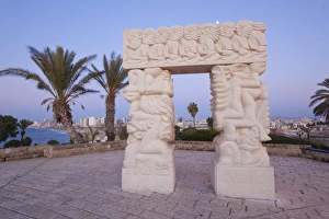 Tel Aviv Prints: Sculpture depicting the fall of Jericho