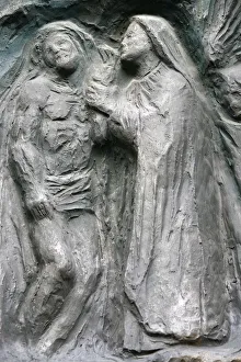 Images Dated 15th February 2000: Sculpture of Jesus taken down from the cross, on the Notre Dame door