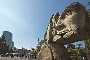Images Dated 18th February 2005: Sculpture outside the Metropolitan Cathedral on the Plaza de Armas in the heart of the capital city