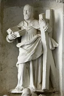 Images Dated 10th February 2000: Sculpture of St. Andrew in cloister, Fontevraud Abbey, Fontevraud, Maine-et-Loire, France
