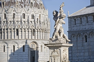 Images Dated 10th May 2008: Two sculptures of angels between Duomo Santa Maria Assunta and Battistero (Baptistery)