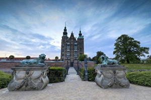 Sculptures of lions in front of Rosenborg Castle, Kongens Have, Copenhagen, Denmark