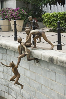 Jump Prints: Sculpure of children playing