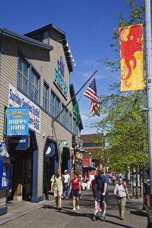 Images Dated 18th May 2008: Seafood Restaurant on Pier 54, Seattle, Washington State, United States of America