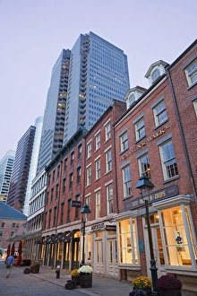 Images Dated 22nd October 2009: The Seaport Historic District of Manhattan, New York City, New York, United States of America