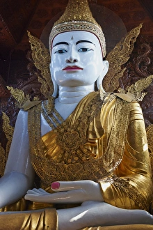 Traditionally Burmese Prints: Seated Buddha, Ngahtatgyi Paya, Yangon (Rangoon), Myanmar (Burma), Asia
