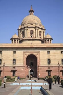 Images Dated 5th January 2007: Secretariat North Block, offices for government ministers, New Delhi, India, Asia