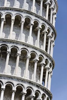 Images Dated 7th August 2005: Section of the Leaning Tower of Pisa, Pisa, UNESCO World Heritage Site