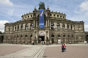 Semper Opera House in the Theaterplatz, Dresden, Saxony, Germany, Europe