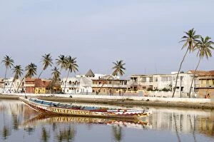 Images Dated 12th January 2008: Senegal River and the city of Saint Louis, UNESCO World Heritage Site, Senegal, West Africa, Africa