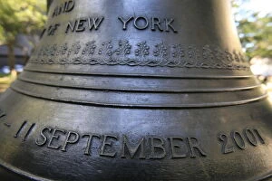 Images Dated 15th October 2006: September 11 Memorial Bell offered to New York by London, New York