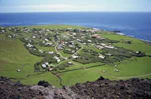 Outodors Prints: The settlement from the 1961 volcanic cone