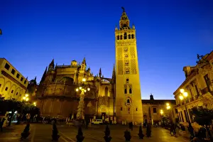 Gothic Style Prints: Seville Cathedral and Giralda, UNESCO World Heritage Site, Seville, Andalucia, Spain