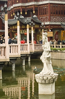 Images Dated 16th November 2008: Shanghai City God Temple, Shanghai, China