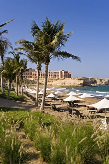 Images Dated 11th December 2007: Shangri-La Resort