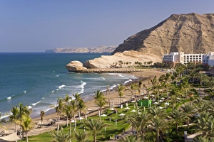 Images Dated 11th December 2007: Shangri-La Resort
