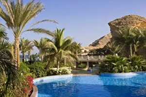 Images Dated 11th December 2007: Shangri-La Resort, Al Jissah, Muscat, Oman, Middle East