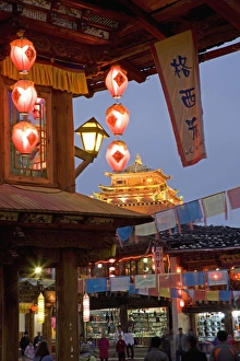 Images Dated 29th April 2008: Shangri-La, formerly Zhongdian, on the Tibetan Border, Shangri-La region