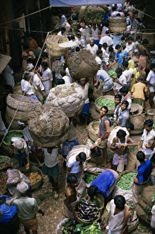 Carrying On Head Prints: Shelda vegetable market