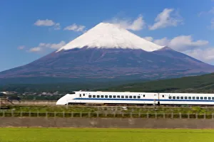 Natural Landmark Gallery: Shinkansen