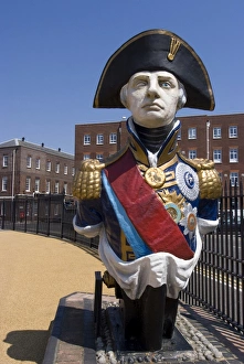 Ships Prints: Ship figurehead of Admiral Nelson