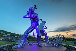 Port Glasgow Prints: The Shipbuilders of Port Glasgow Statues