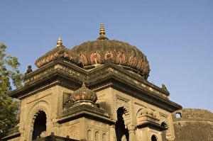 Shiva Hindu temple and Ahilya Fort Complex on banks