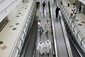 Images Dated 29th July 2007: Shopping center, Doha, Qatar, Middle East