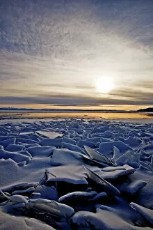 Images Dated 7th February 2009: The shore of Lake Baikal, Siberia, Russia, Europe