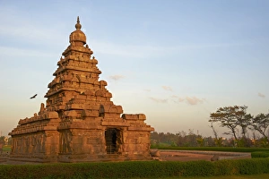 The Shore Temple, Mamallapuram (Mahabalipuram), UNESCO World Heritage Site, Tamil Nadu, India, Asia