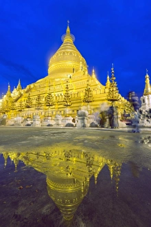 Bagan Prints: Shwezigon Paya, Bagan (Pagan), Myanmar (Burma), Asia