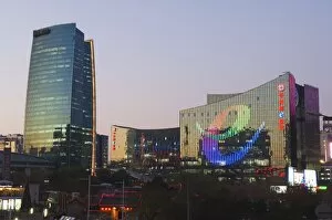 Images Dated 29th November 2007: The Sinosteel and e Plaza building in Zhongguancun, Chinas biggest computer