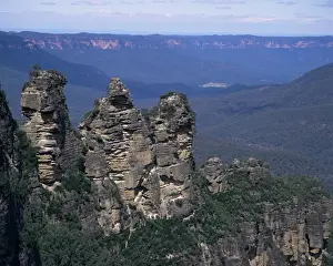 Blue Mountains Prints: Three Sisters, Blue Mountains, UNESCO World Heritage Site, New South Wales