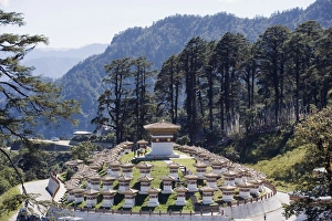 Images Dated 30th September 2009: Site of 108 chortens built in 2005 to commemorate a battle with militants