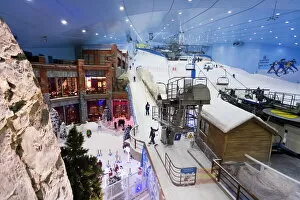 Images Dated 8th December 2007: Ski Dubai, Mall of the Emirates, Jumeirah, Dubai, United Arab Emirates, Middle East