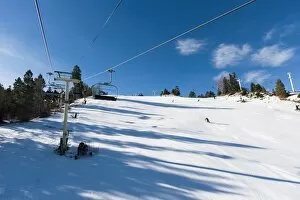 Images Dated 8th December 2010: Ski Resort, Big Bear Lake, California, United States of America, North America