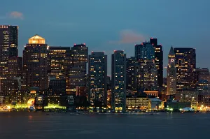 Images Dated 28th February 2008: The skyline of the Financial District across Boston Harbor