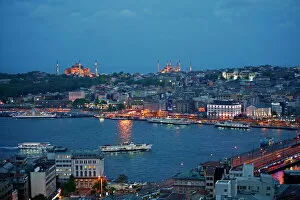 Images Dated 26th April 2008: Skyline of Istanbul with a view over the Golden Horn and the Galata bridge