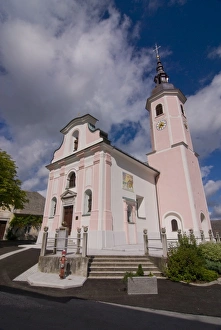 Images Dated 16th August 2008: Small church near Lublijana, Slovenia, Europe