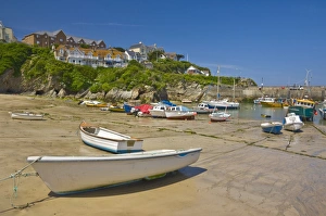 Images Dated 14th June 2009: Small fishing boats and yachts at low tide, Newquay harbour, Newquay, Cornwall