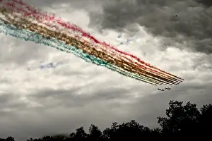 Entertainment Prints: Smoke trail from Red Arrows