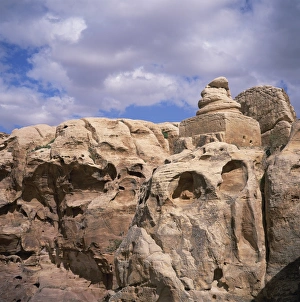 Nabatean Prints: The Snake Monument