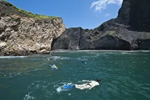 Images Dated 11th April 2010: Snorkeling at Vincente Roca Point on Isla Isabela (Isabela Island), Galapagos Islands
