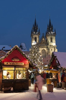 Images Dated 2nd December 2010: Snow-covered Christmas Market and Tyn Church, Old Town Square, Prague, Czech Republic, Europe